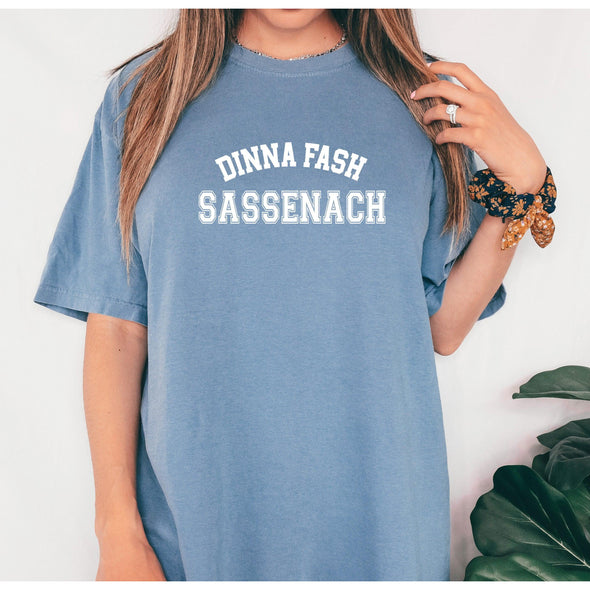 Dinna Fash Sassencah Varsity Tshirt--Painted Lavender