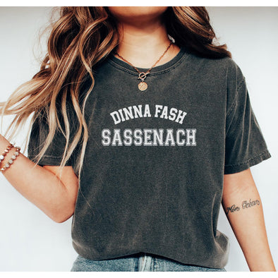 Dinna Fash Sassencah Varsity Tshirt--Painted Lavender