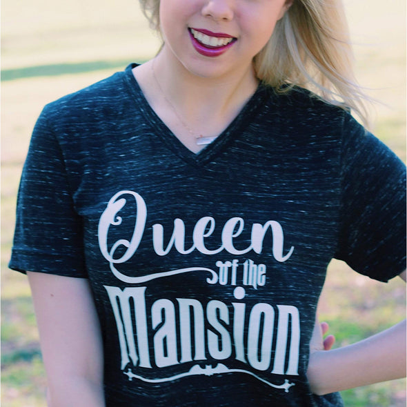 Queen of the Mansion Vneck Tee--Painted Lavender